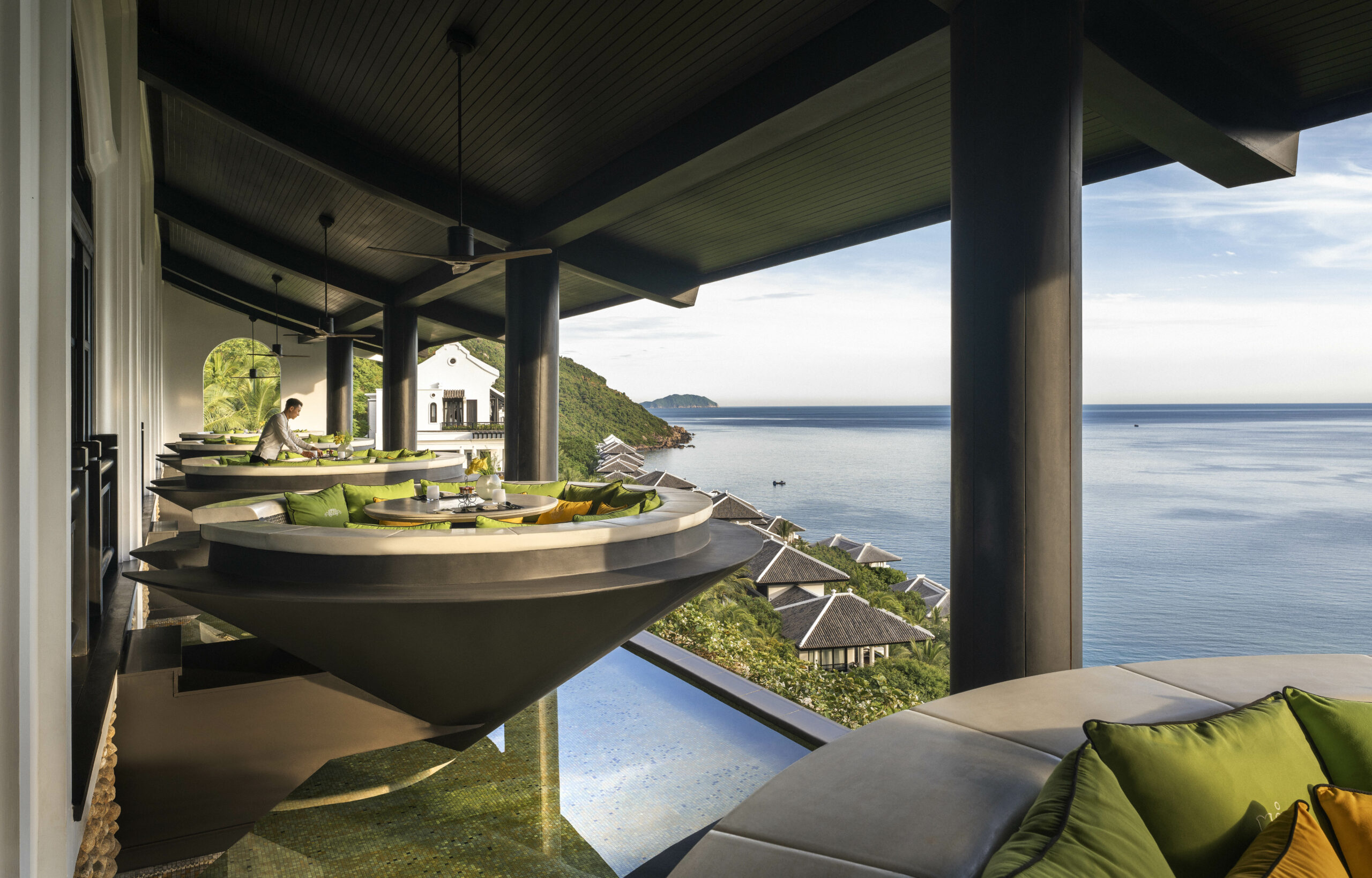 Опциональный ваучер на питание в Intercontinental Da Nang Sun Peninsula Resort | Вьетнам