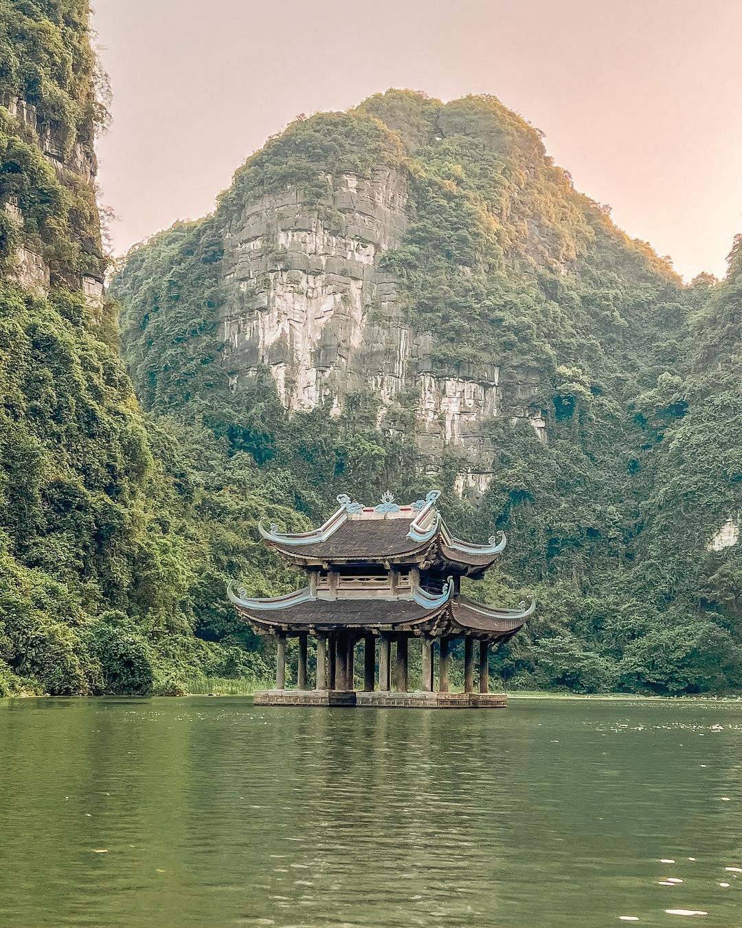 2D1N Tour | Relaxation in Ninh Binh - Visit Hoa Lu/Bai Dinh - Trang An - Mua Cave - Tam Coc | Ninh Binh