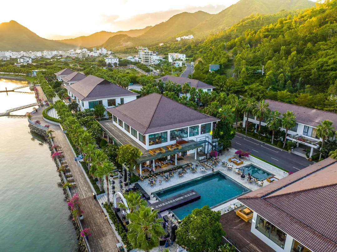 Насладитесь изысканной кухней в All Season Restaurant - Ambassador Club | Nha Trang