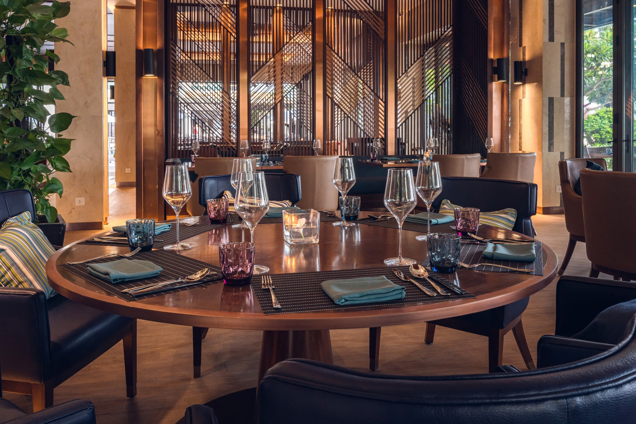 Насладитесь изысканной кухней в All Season Restaurant - Ambassador Club | Nha Trang
