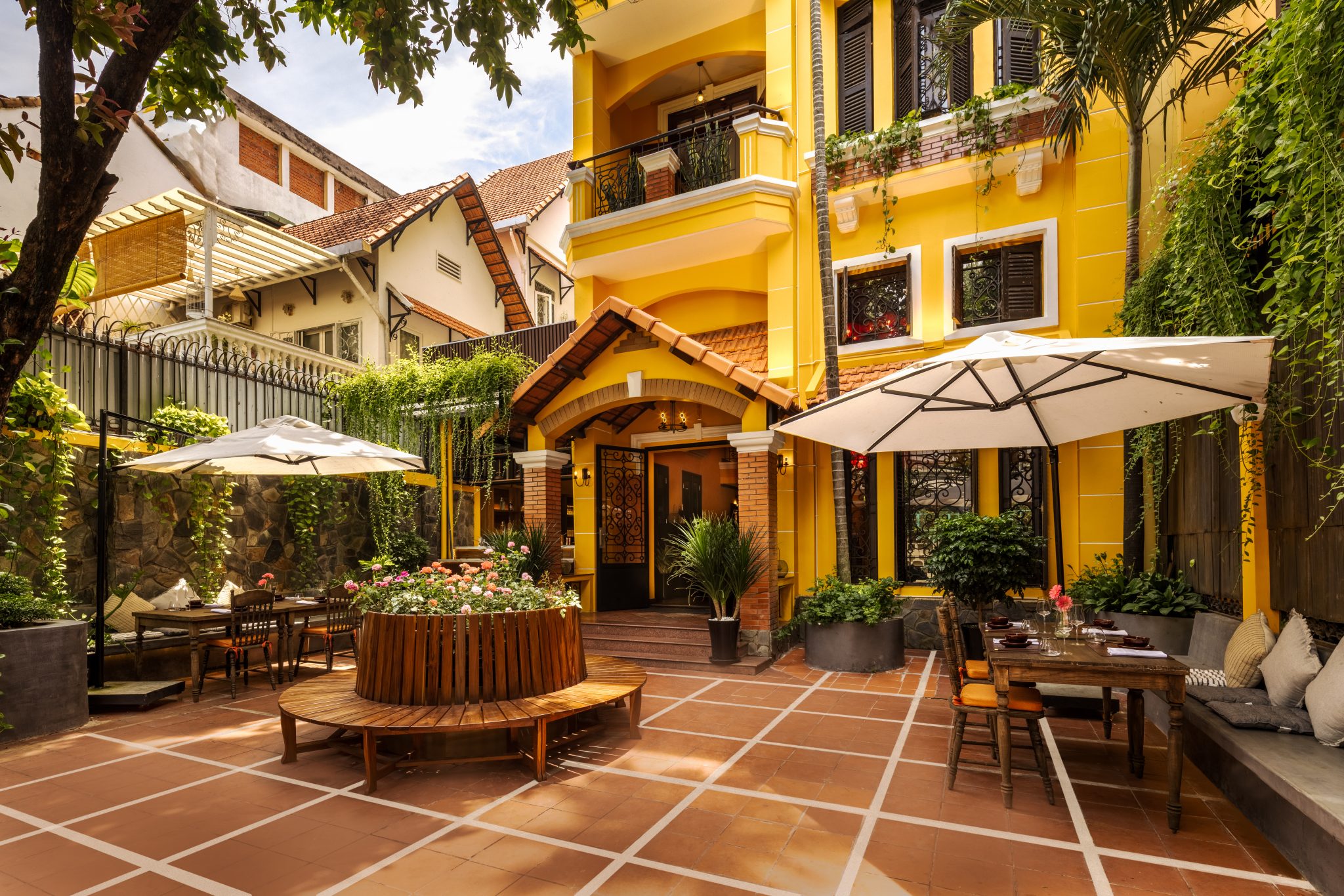 Обеденный опыт в HOME Saigon I Ho Chi Minh City