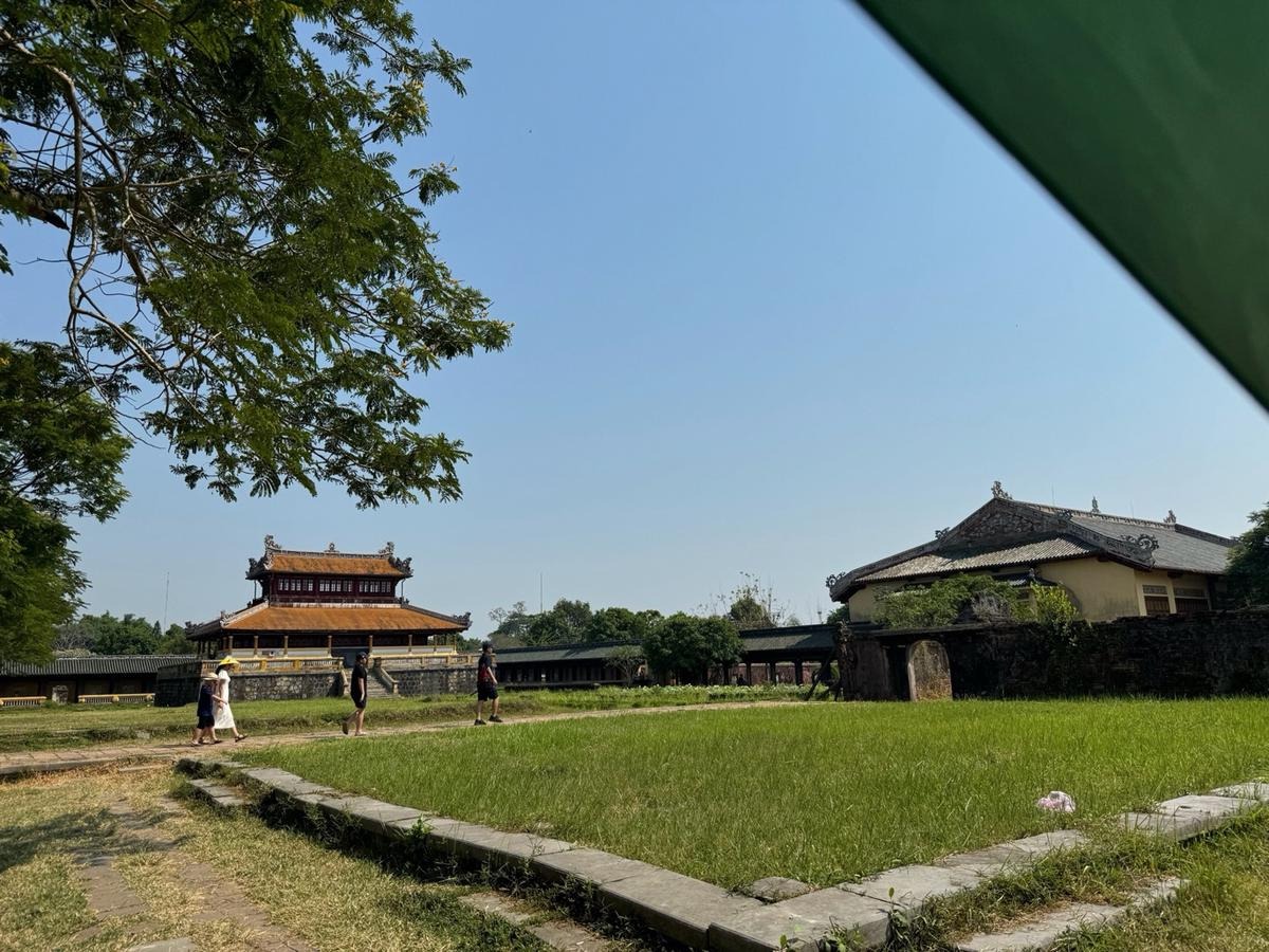 Mr Guangping