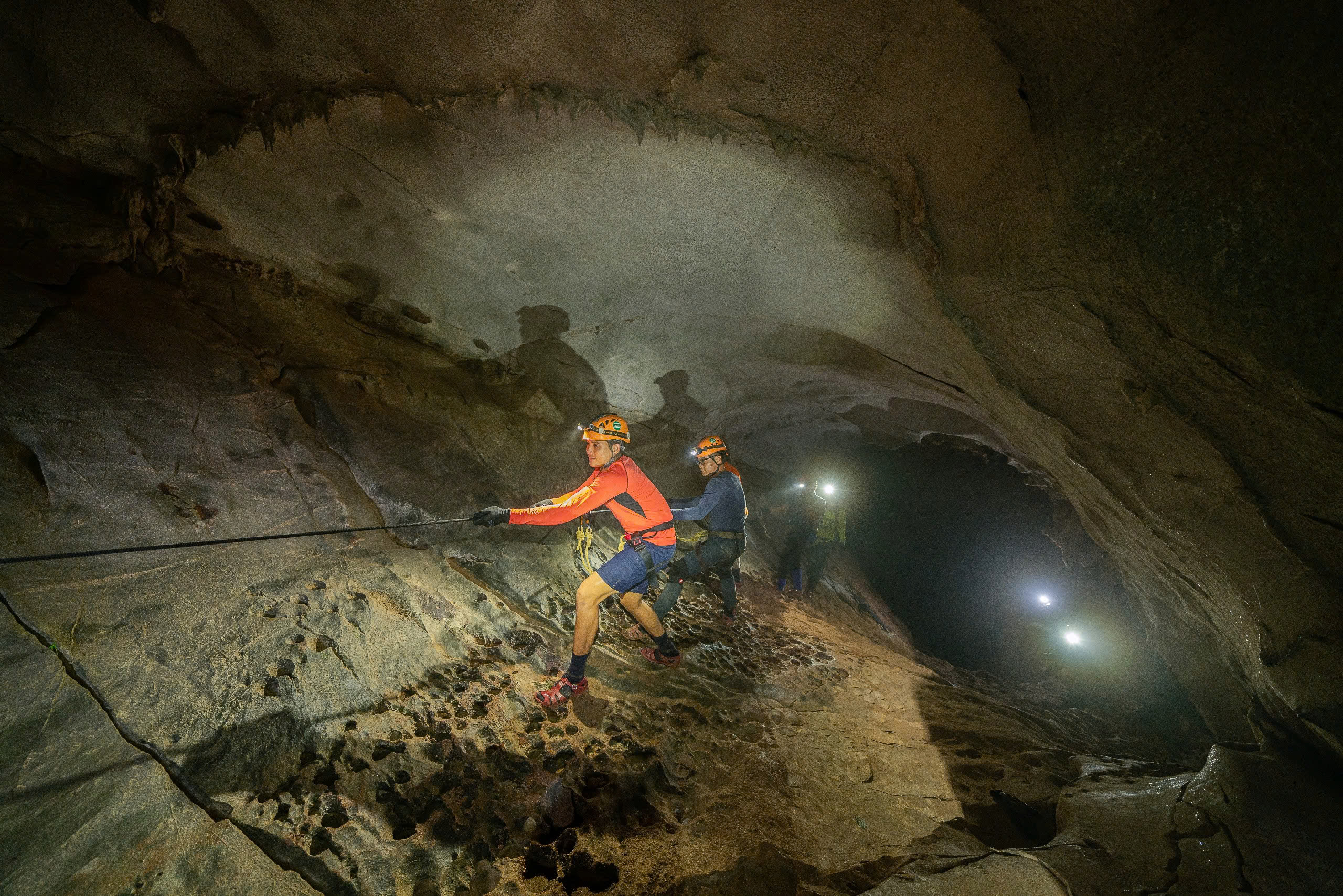 3D2N Тур | Исследуйте пещерную систему Hung Thoong в первобытном лесу Phong Nha - Ke Bang | Quang Binh