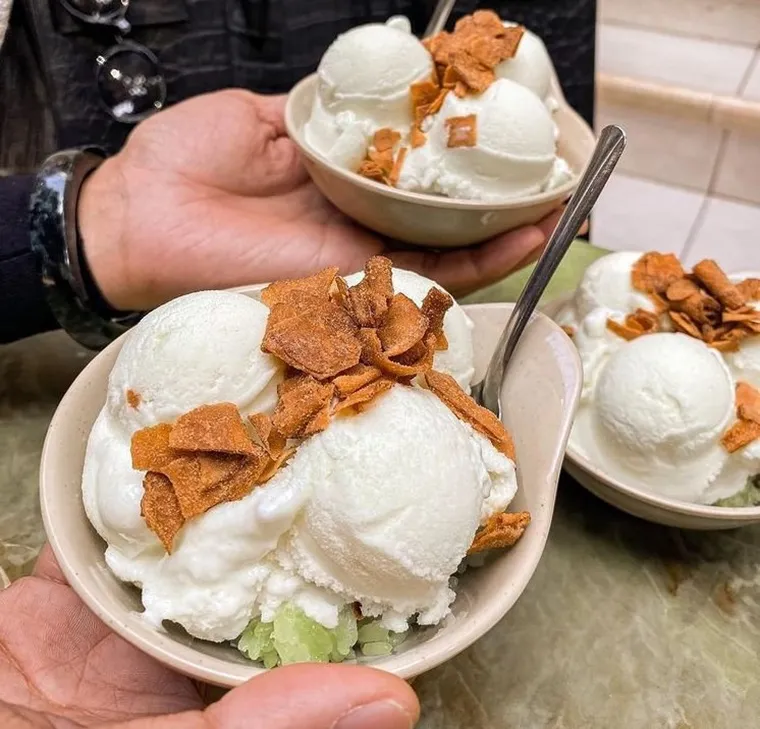 Trang Tien ice cream is a snack associated with many generations of people in the Capital
