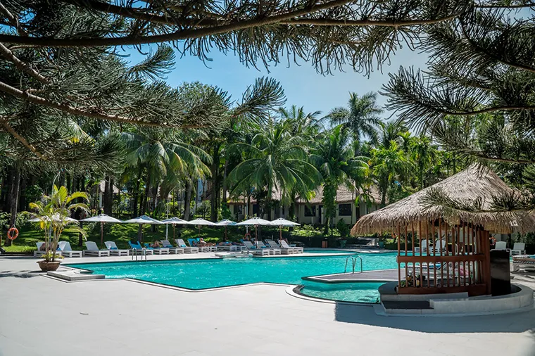 A corner at the outdoor swimming pool