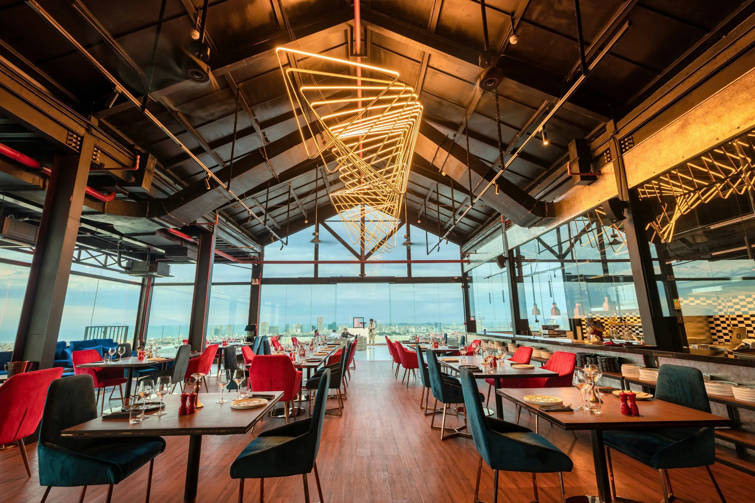 Наслаждение послеобеденным чаепитием в роскошном Wyndham Danang Golden Bay | Дананг