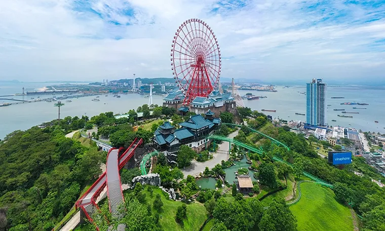 Sun World Ha Long is a large entertainment complex with many attractive and interesting games