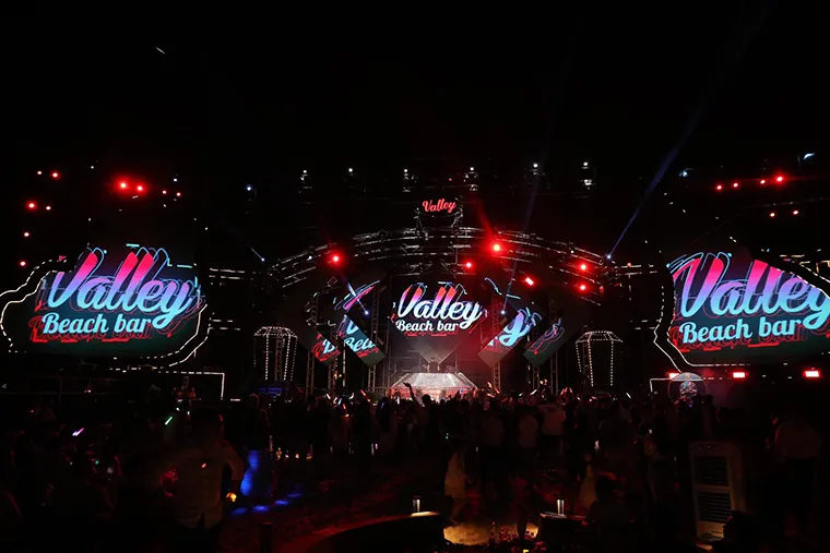 Valley Beach Bar is one of the places to enjoy music that many people love