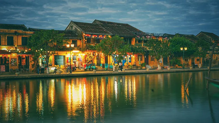 Tourists can combine visiting Hoi An with a 3-day trip to Da Nang.