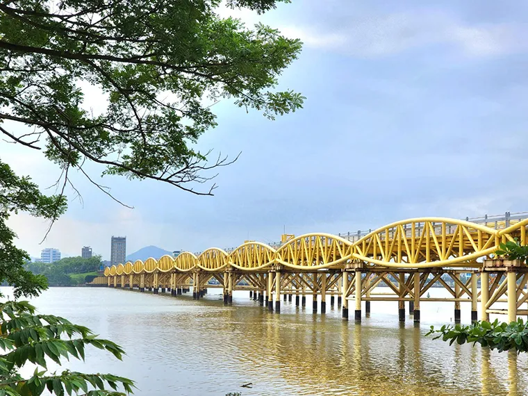 Da Nang has countless interesting experiences waiting for you to explore.