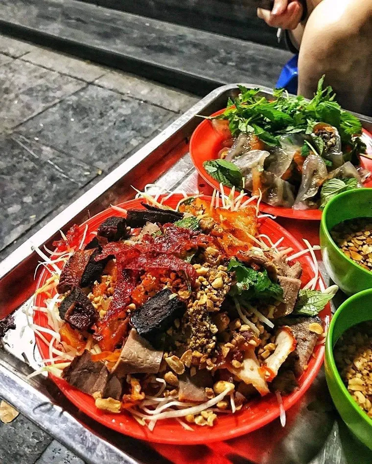 Guests can use the quick ordering service at the restaurant