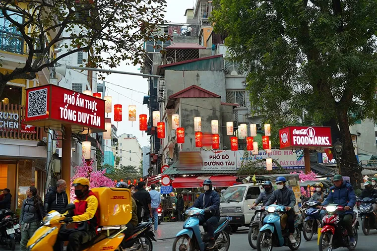 Ta Hien Street still retains the long-standing traditional beauty of the capital