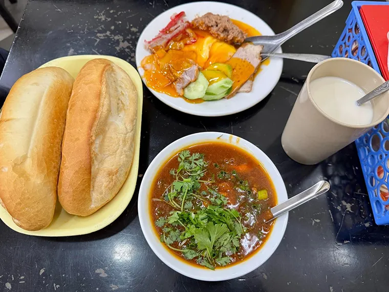 This is one of the first wine bread shops in Hano