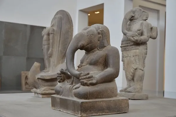 Beyond sculptures, the Cham Museum is an architectural gem.