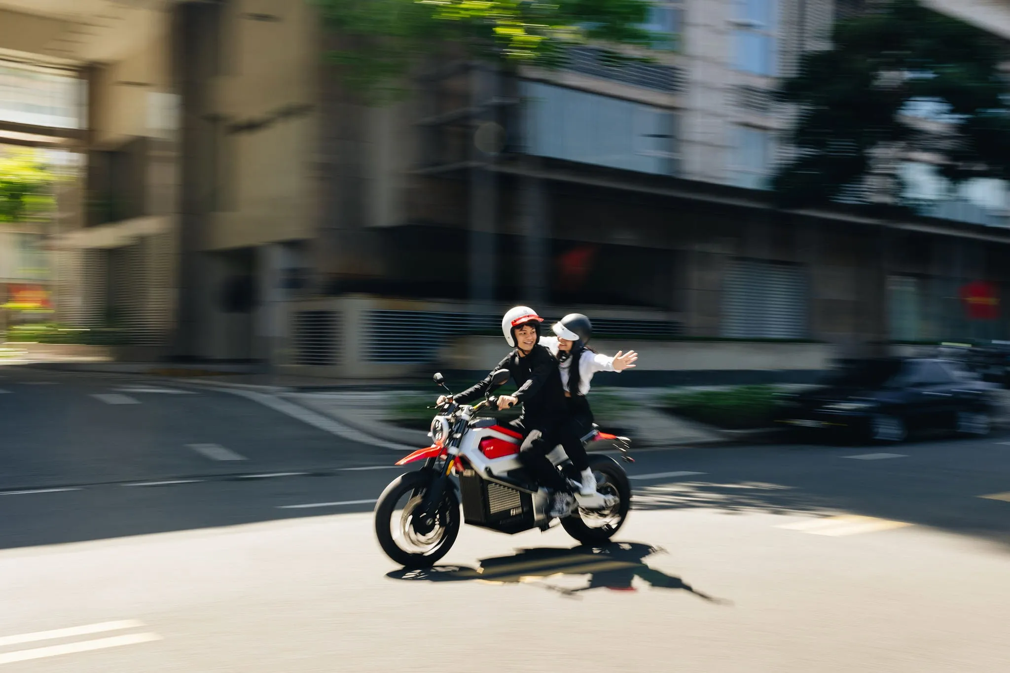 Ride through the Old Quarter, around West Lake, or take a day trip to Ba Vi National Park - Photo Source: NUEN MOTO