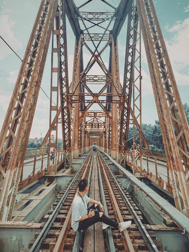 Long Biên Bridge has become an important symbol of Hanoi's capital