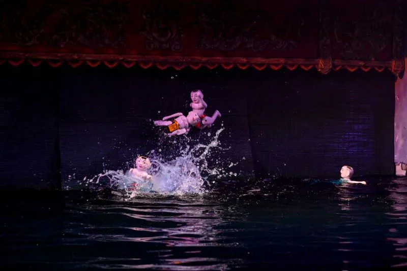 Thang Long Water Puppet Theatre is famous for traditional Vietnamese water puppet shows - Photo Source: Nhà hát Múa rối Thăng Long - Thang Long Water Puppet Theater