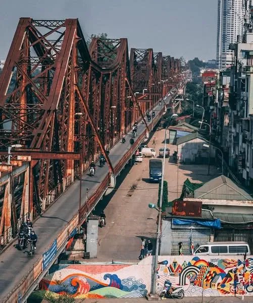 A historic bridge with vintage charm, best visited at sunrise or sunset - Photo Source: Facebook Alan Nguyen