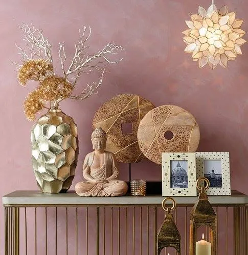 A variety of high-quality ceramic items like bowls, teacups, or vases with intricate patterns - Fanpage: Quang's Ceramic - Vietnam