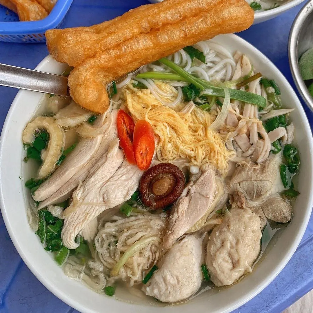 The refined, refreshing flavor creates the characteristic of bun thang. - Photo Source: Facebook Chuyện của Hà Nội