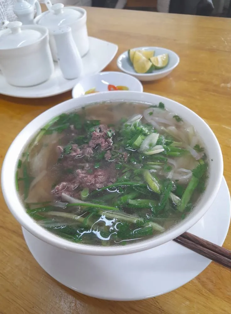 Pho Thin Lo Duc is a famous pho brand in Hanoi.