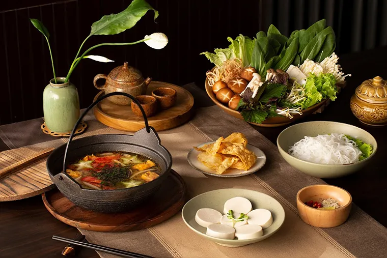 Vi Lai has a variety of attractive vegan dishes, attracting diners to visit