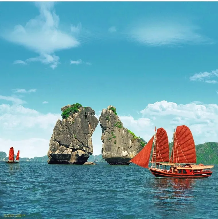 Ha Long Bay’s signature limestone islands provide striking and symbolic photo subjects - Photo Source: Đỗ Kha - Ảnh điện Hạ Long, tranh đá quý, đá phong thuỷ
