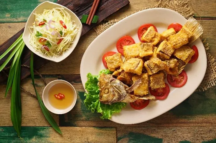 Khun Thai is an eatery that brings the popular flavors of Thai street food at affordable prices