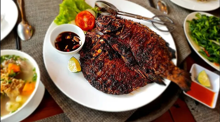 Batavia Restaurant & Café serves authentic Indonesian muslim food in Hanoi