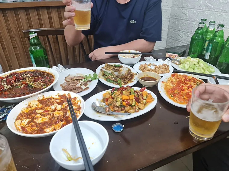 Sui Cao De Nhat Dong Bac is a place that preserves the essence of authentic Chinese cuisine