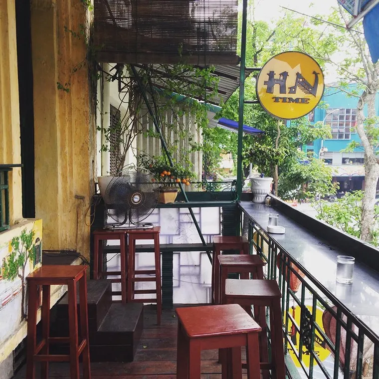 Hanoi Time Coffee - Stunning Hoan Kiem Lake view