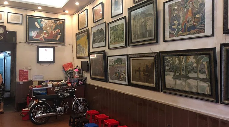  Lam Cafe - A Haven for Art and Coffee Lovers