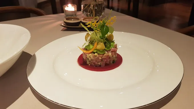 The Clover at Ngoc Thuy offers a dreamy setting for a romantic French dinner