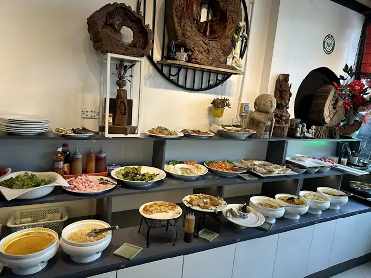 Co Hong EZ Veggie - Creative Vegan Cuisine