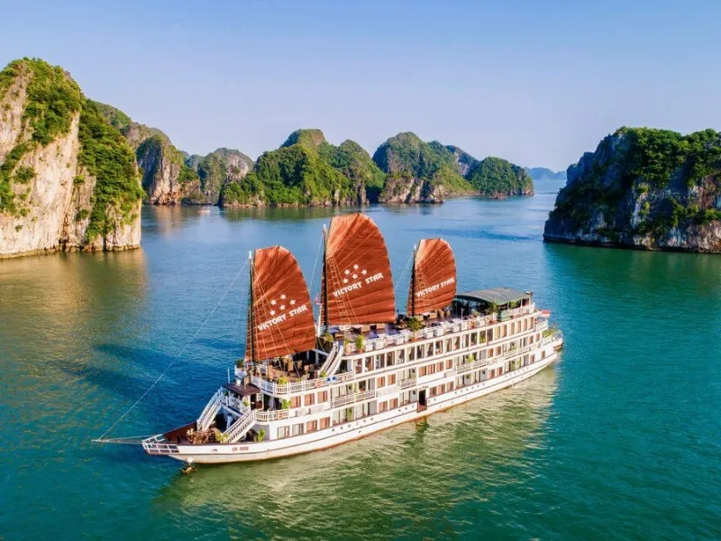 Cruise tour from Halong Bay to Bai Tu Long Bay - a peaceful little spot in the area