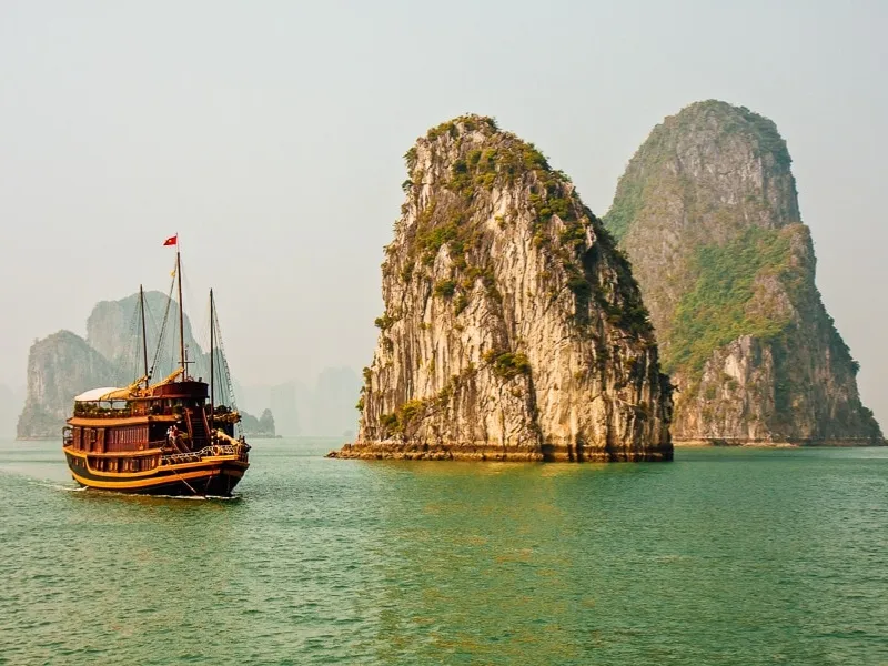 The central route lets you see what makes Halong Bay special