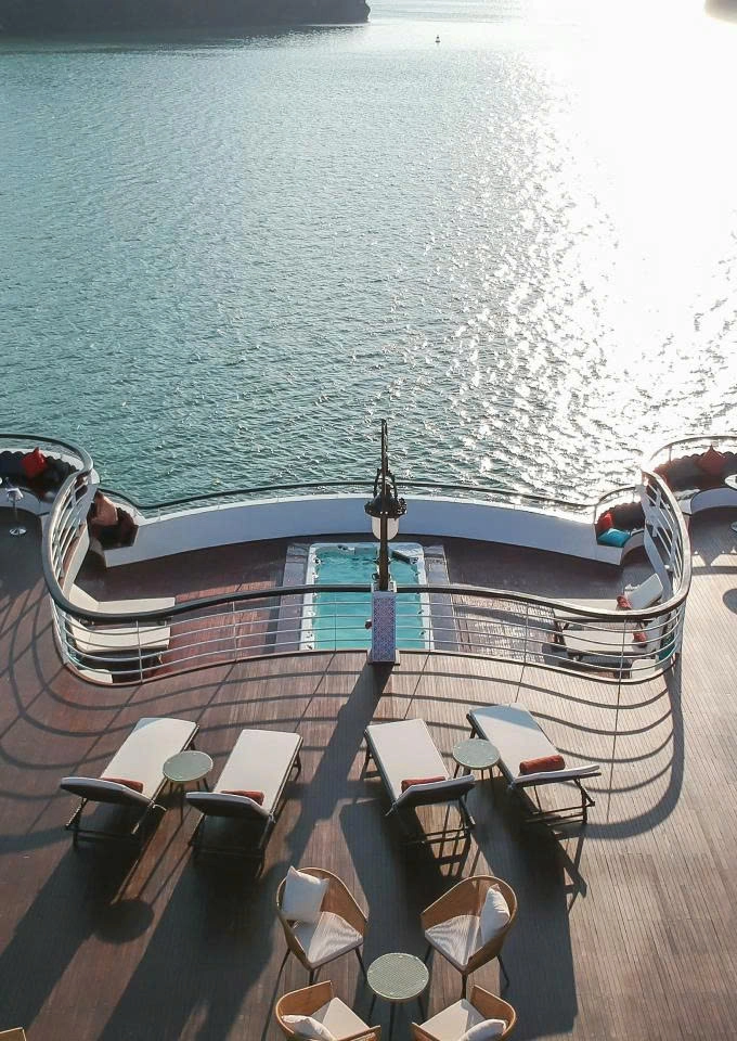 2D1N Тур | Отдых в Заливе Халонг на борту Ambassador Cruise | Халонг