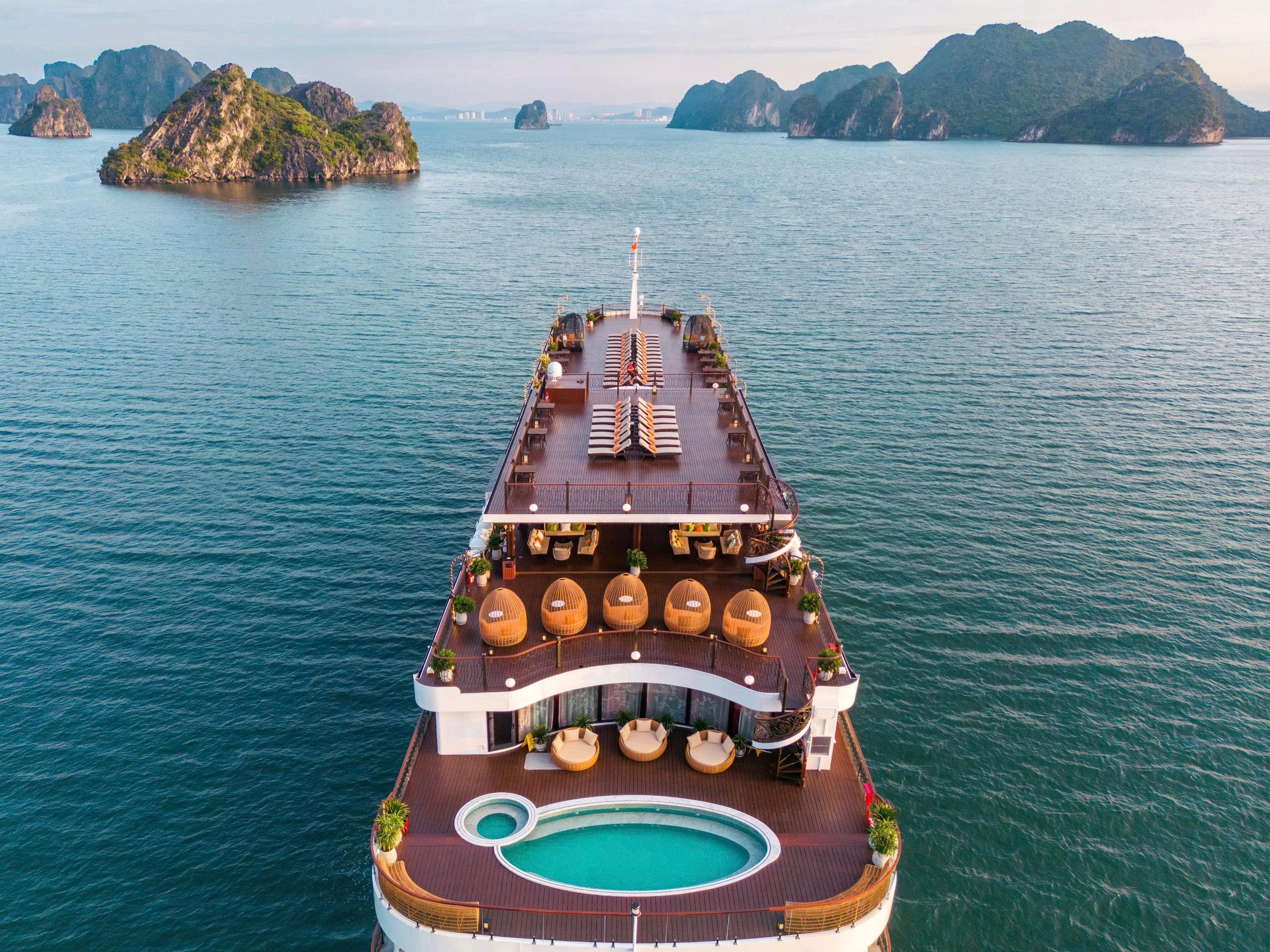 Tour 2N1Đ | Stay on Halong Bay with Indochine Premium 5* Cruise | Halong