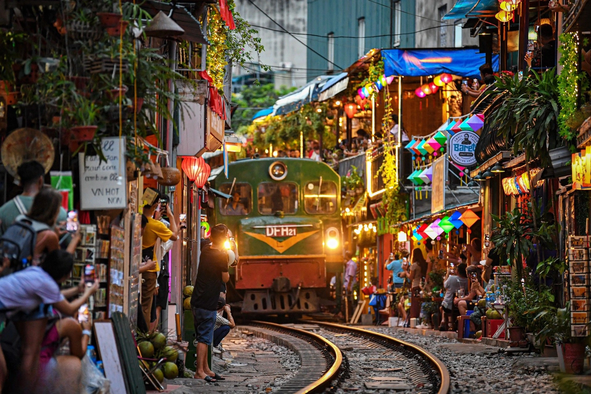 Day Tour | 3-Hour Unforgettable Sunset Viewing Experience in Hanoi | Hanoi