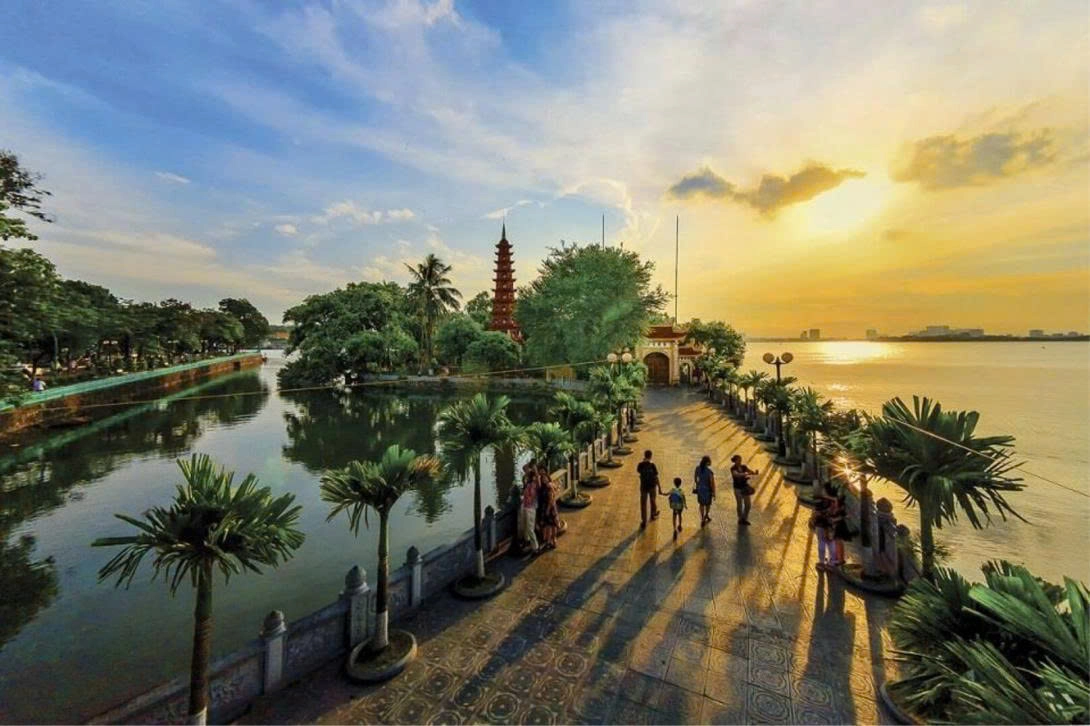 Day Tour | Special Tour 4 Hours Exploring Hanoi Cuisine by Motorbike | Hanoi