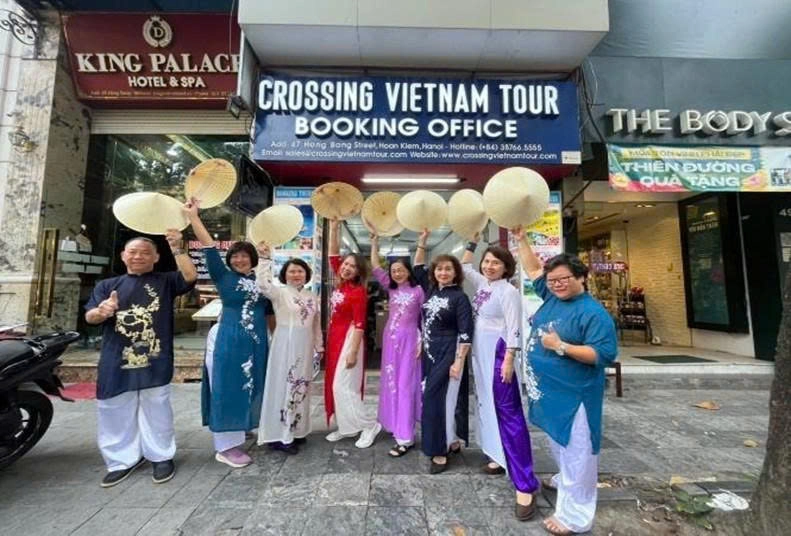 Day Tour | 3-Hour Unforgettable Sunset Viewing Experience in Hanoi | Hanoi