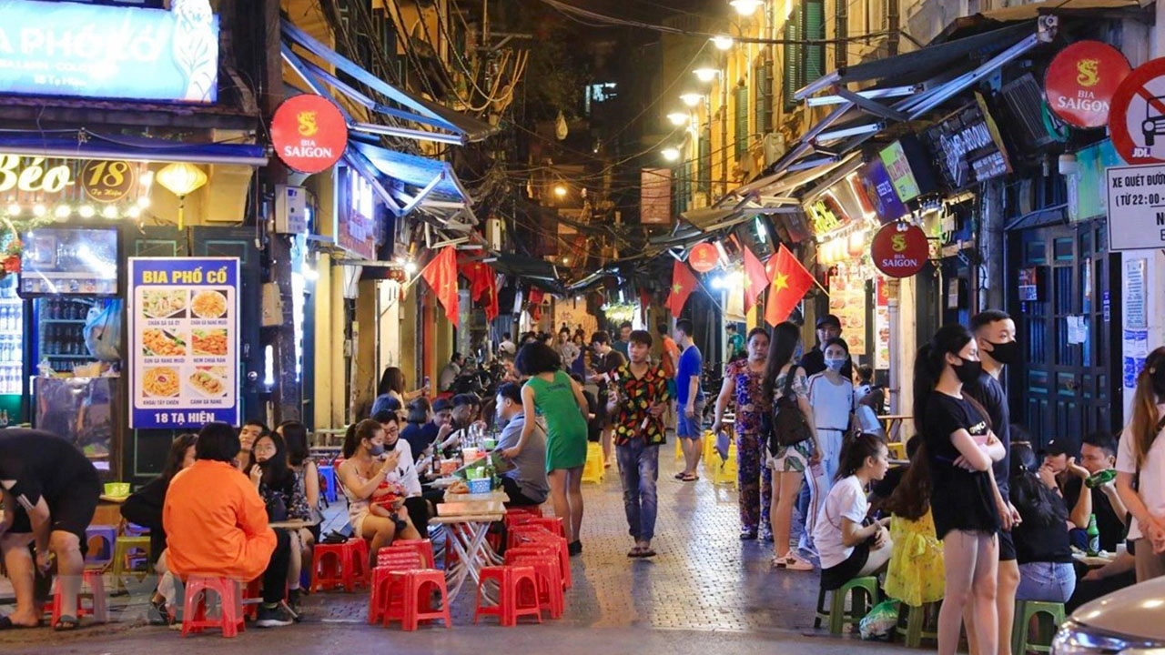 Day Tour | 3.5 Hours Exploring the Night Market and Interesting Destinations at the Old Quarter Hanoi in the Evening | Hanoi