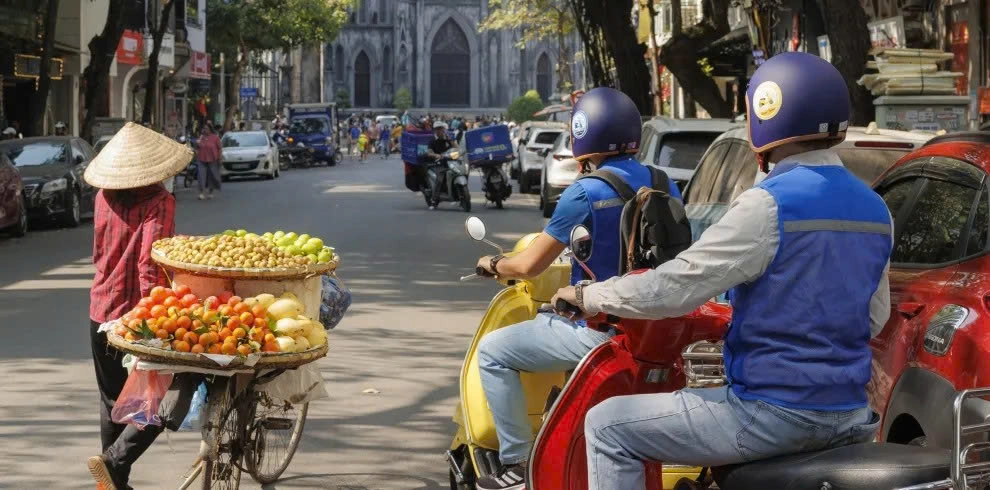 Tour in One Day | Explore Hanoi by Vespa (4.5 Hours) with Street Food, History & Culture
