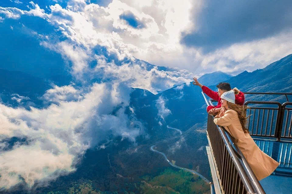 Day Tour | Discover Dragon Cloud Glass Bridge and Silver Waterfall | Sa Pa