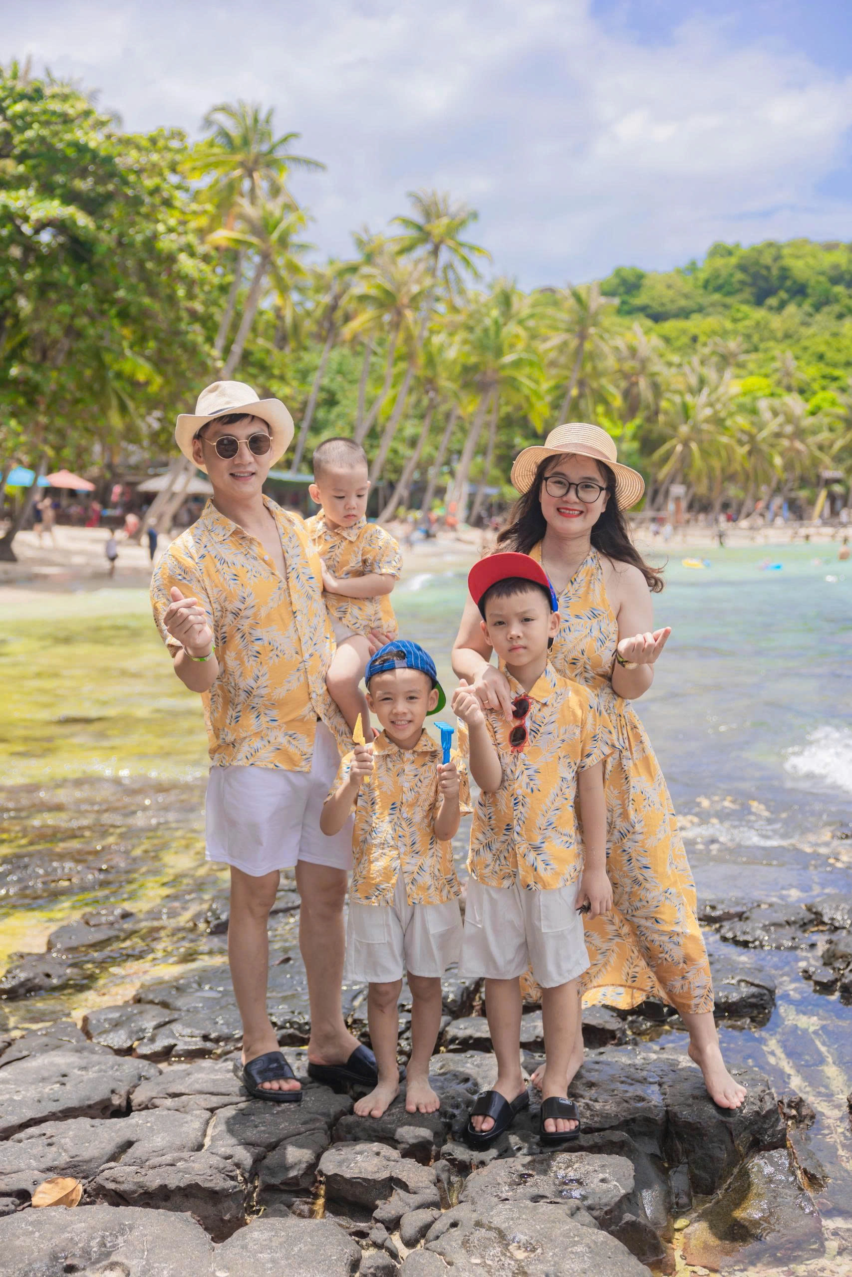 Day Tour | Discover 4 Islands with Locals and Sea-Crossing Cable Car | Phu Quoc