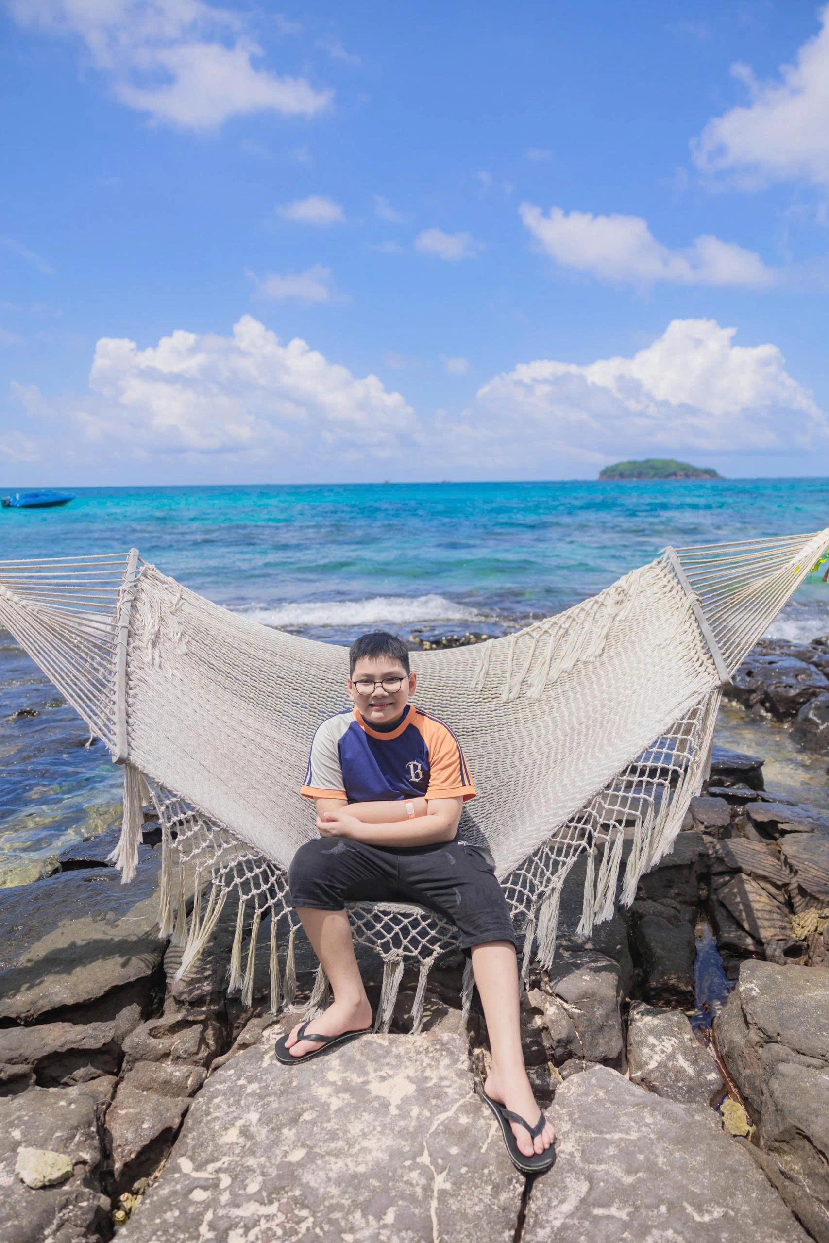 Day Tour | Discover 4 Islands with Locals and Sea-Crossing Cable Car | Phu Quoc