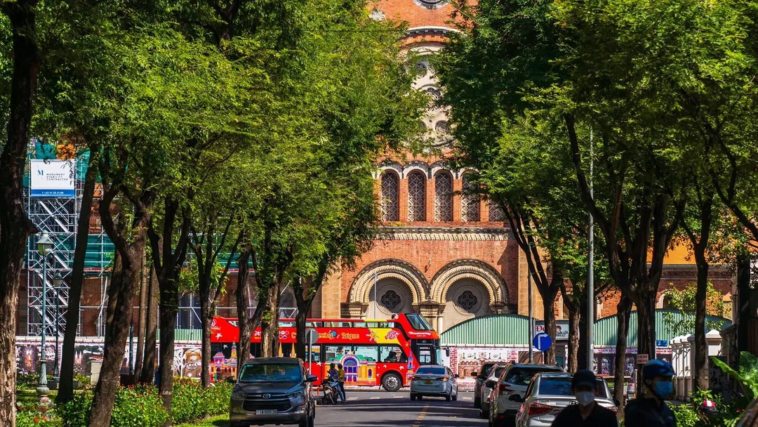 Ho Chi Minh City Sightseeing Double - Decker Bus