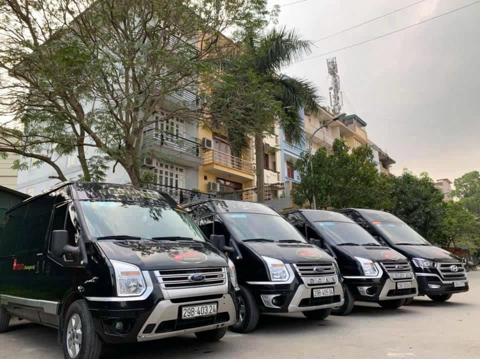 Shuttle Service | Luxury Limousine on the Hanoi - Sapa Route (Round-Trip)