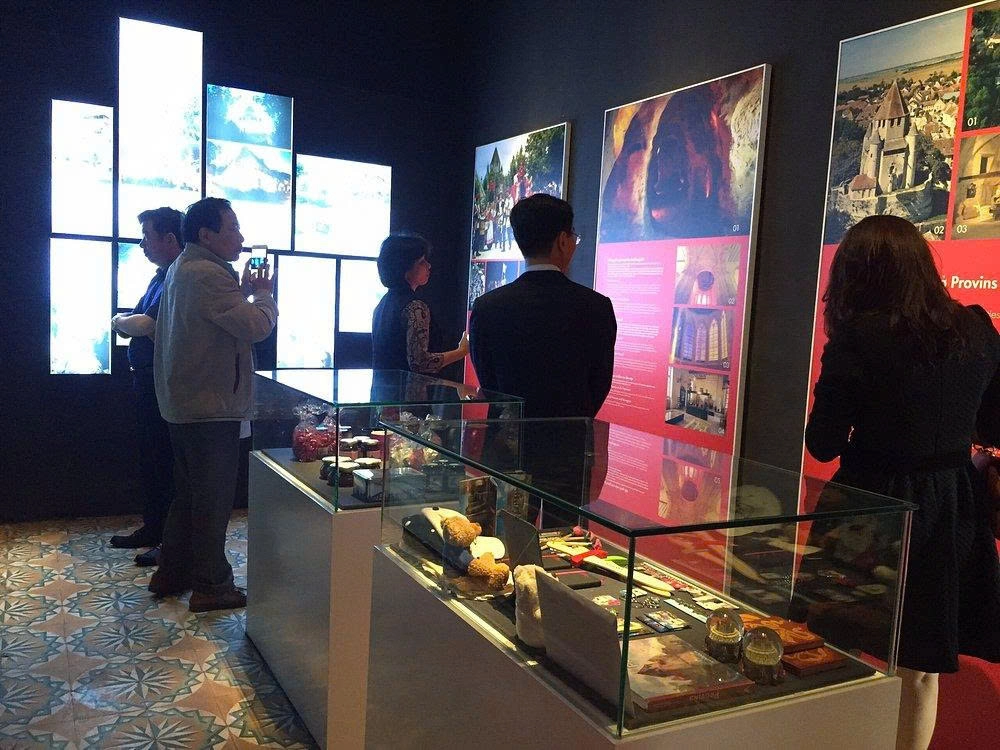 Day Tour | Explore Quang Phu Cau Incense Village and Thang Long Imperial Citadel | Hanoi