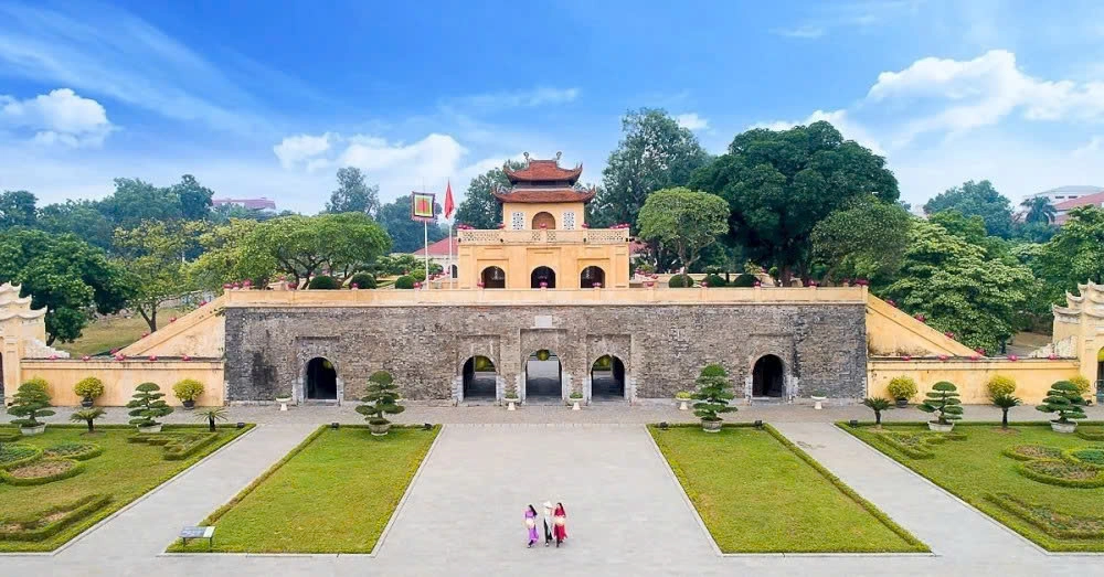 Day Tour | Explore Quang Phu Cau Incense Village and Thang Long Imperial Citadel | Hanoi